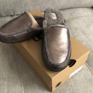Ugg slides
